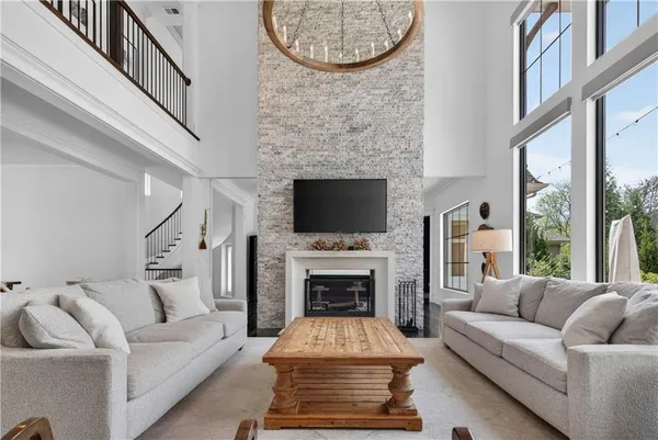 $1,500,000 | 16404 South Rosehill Street, Overland Park, KS 66221