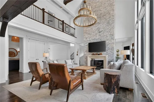 $1,500,000 | 16404 South Rosehill Street, Overland Park, KS 66221