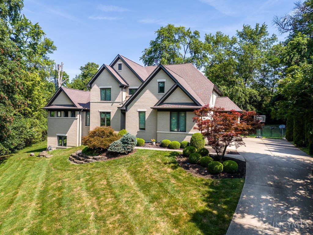 8714 Weller Road Montgomery, OH 45249 - Photo 3 of 47 Gallery Image 3