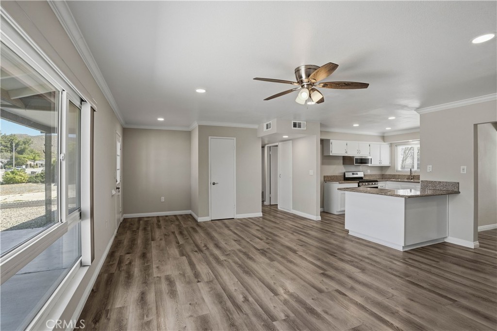 27067 El Rancho Drive Menifee, CA 92586 - Photo 7 of 23