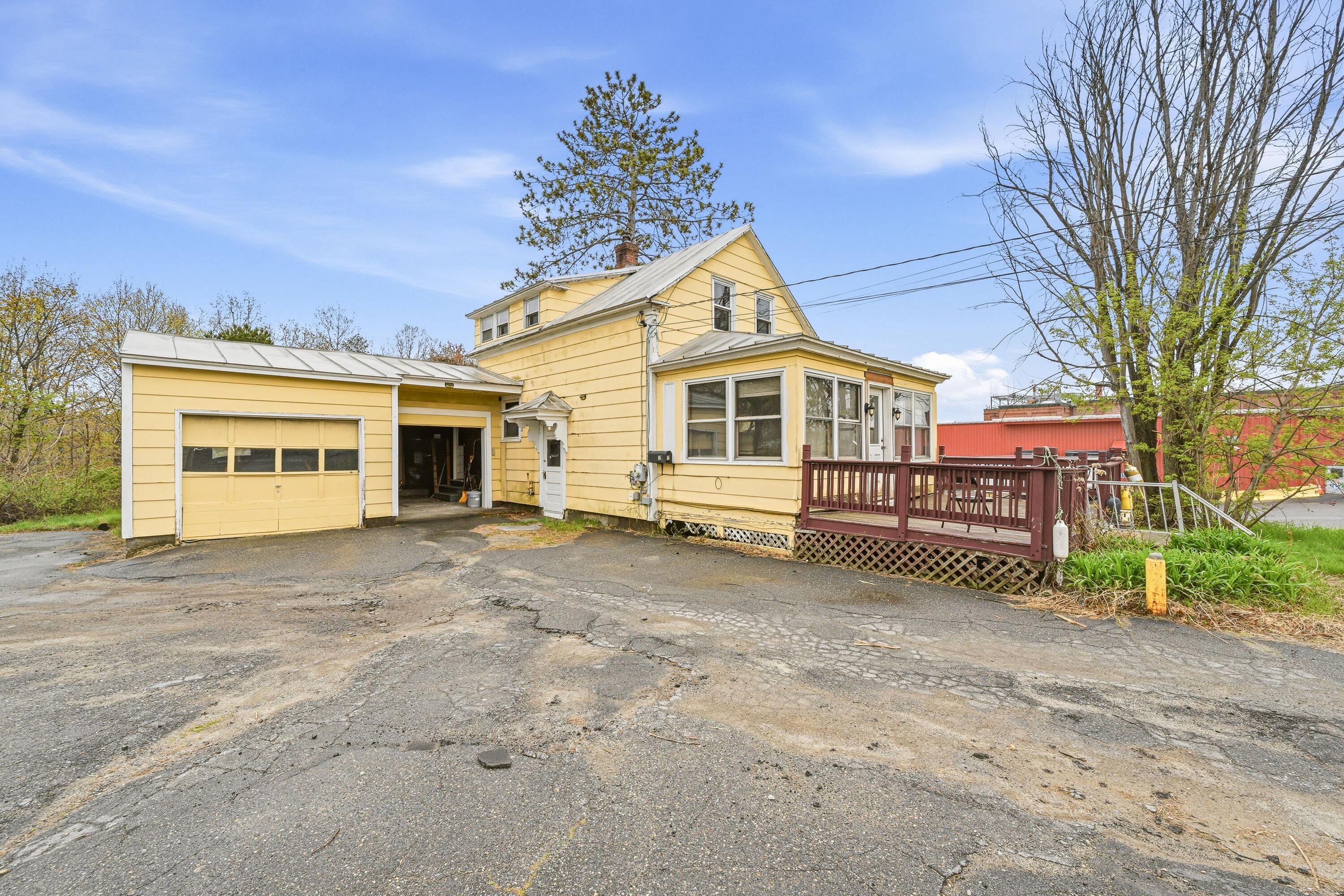 16 Main Street Fairfield, ME 04937 - Photo 2 of 20 99-5L3ESMJ-LP-103