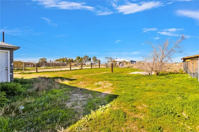 $215,000 | 25466 Jasper Road, Barstow, CA 92311