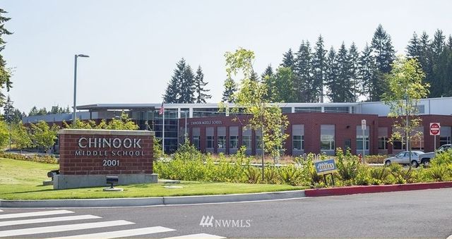 $5,588,800 | 4039 95th Avenue Northeast, Yarrow Point, WA 98004