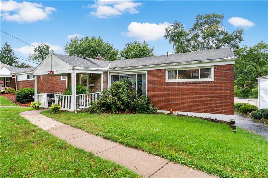 2325 Crestview Road Pittsburgh, PA 15216 - Photo 2 of 37 Gallery Image 2