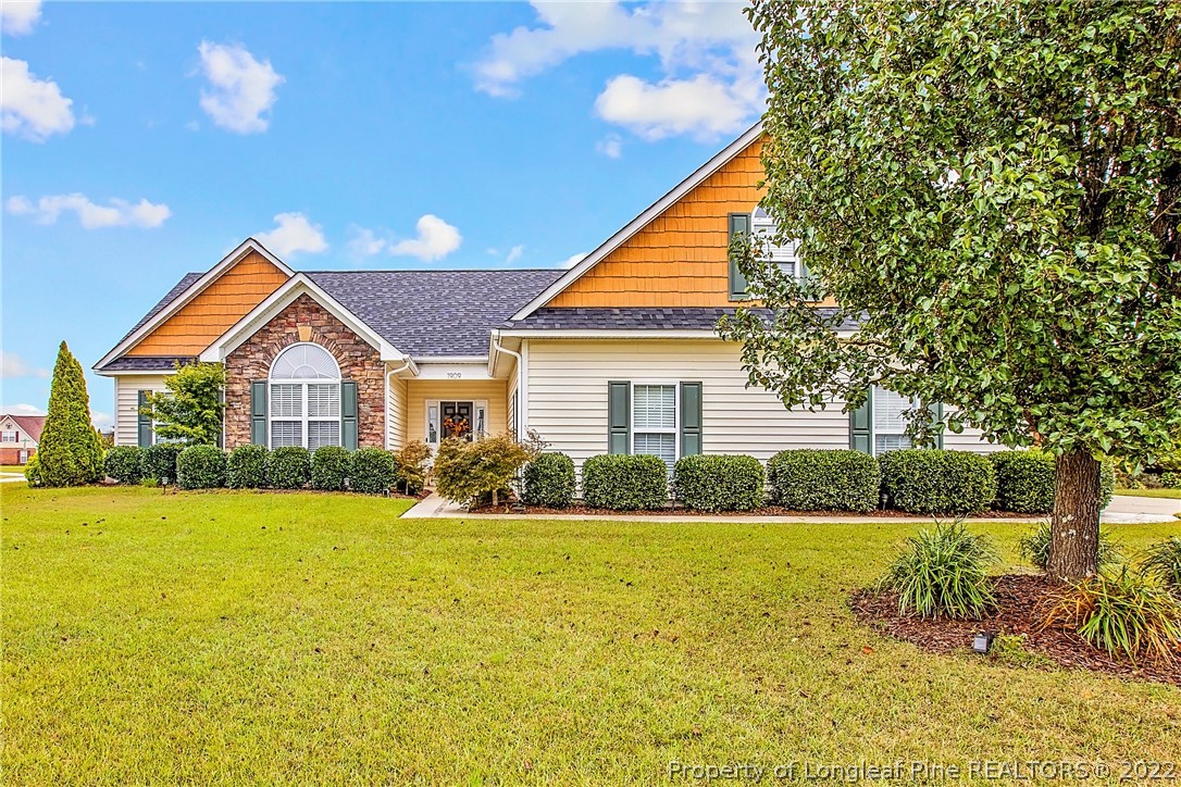 1909 Yellowbrick Road Fayetteville, NC 28314 - Photo 1 of 25 a front view of house with yard and green space