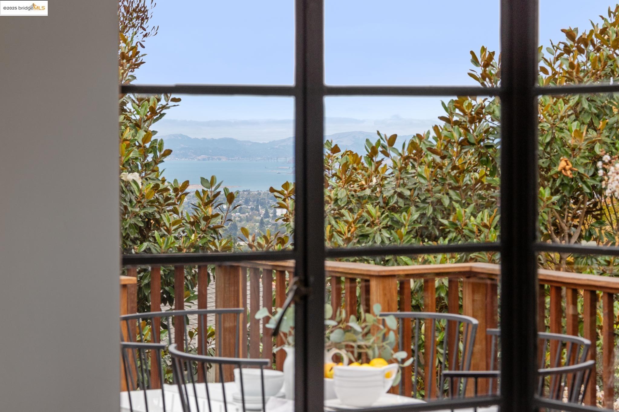 5207 Masonic Avenue Oakland, CA 94618 - Photo 18 of 55