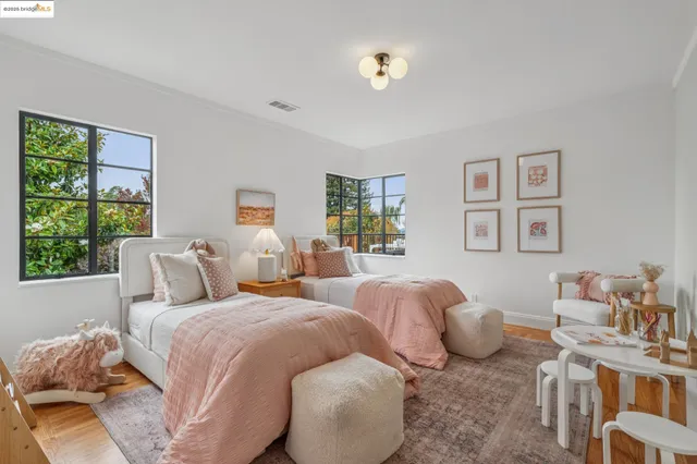 $1,695,000 | 5207 Masonic Avenue, Oakland, CA 94618