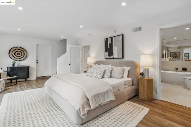 $1,695,000 | 5207 Masonic Avenue, Oakland, CA 94618