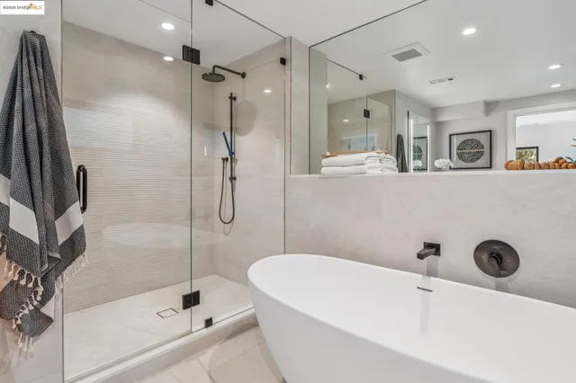 $1,695,000 | 5207 Masonic Avenue, Oakland, CA 94618