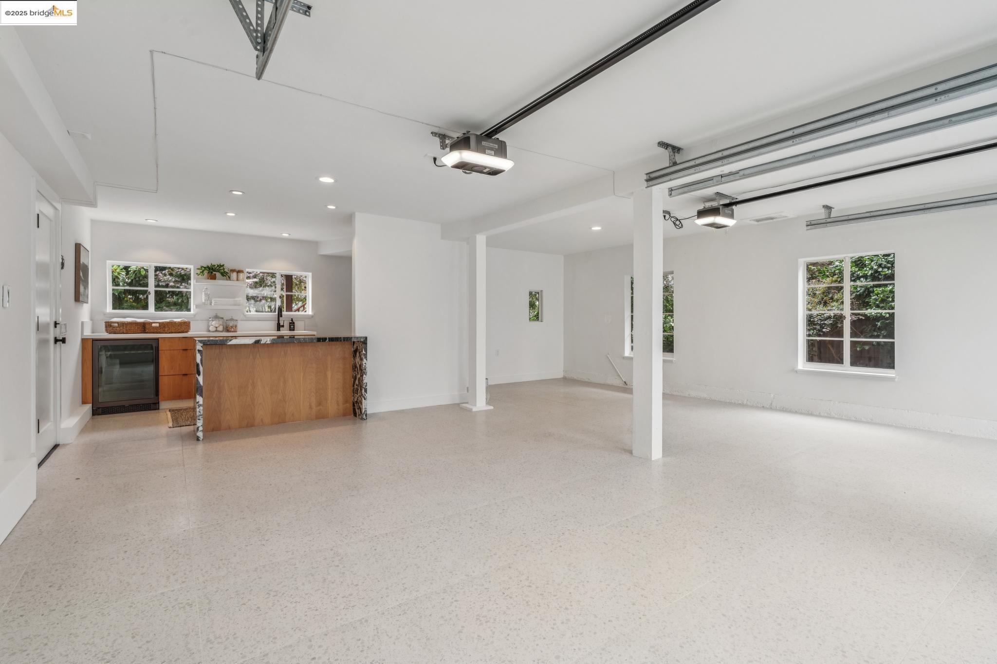 5207 Masonic Avenue Oakland, CA 94618 - Photo 41 of 55