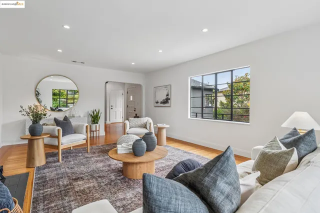 $1,695,000 | 5207 Masonic Avenue, Oakland, CA 94618