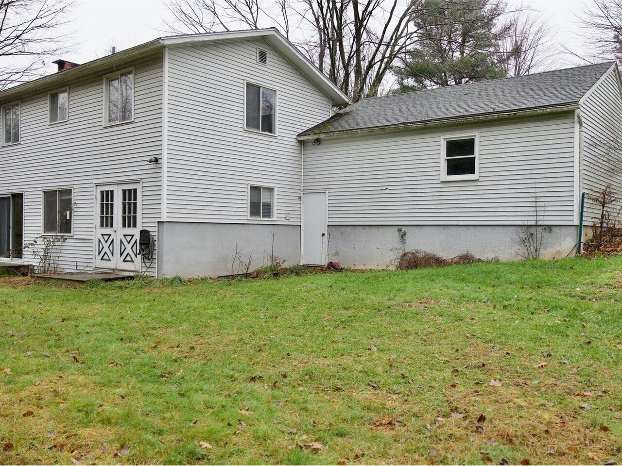 274 Stonybrook Drive Williston, VT 05495 - Photo 2 of 33