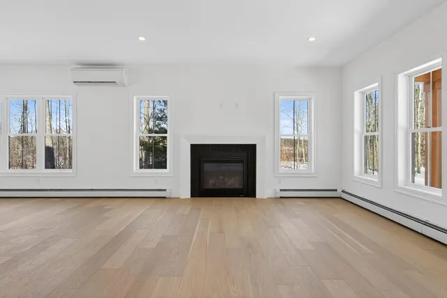 $999,500 | 118 Lufkin Road, North Yarmouth, ME 04097