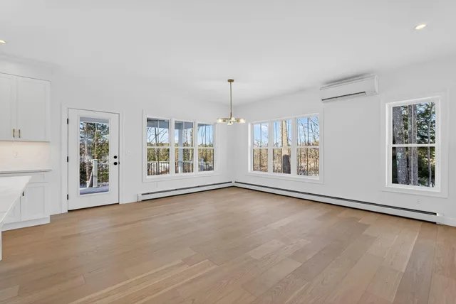 $999,500 | 118 Lufkin Road, North Yarmouth, ME 04097