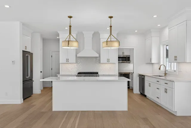 $999,500 | 118 Lufkin Road, North Yarmouth, ME 04097