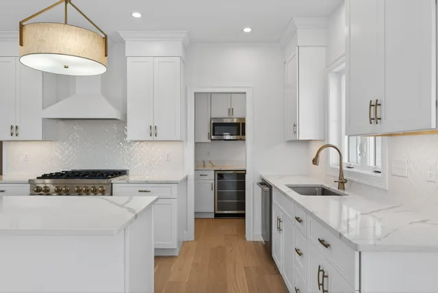 $999,500 | 118 Lufkin Road, North Yarmouth, ME 04097