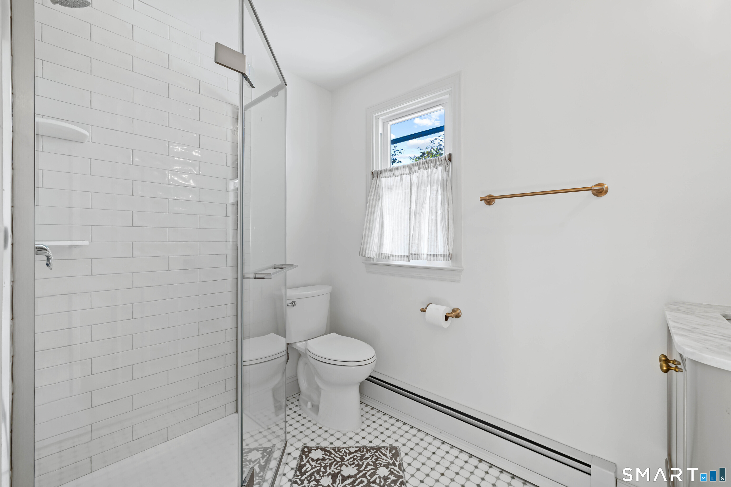 144 Shore Road Clinton, CT 06413 - Photo 23 of 37