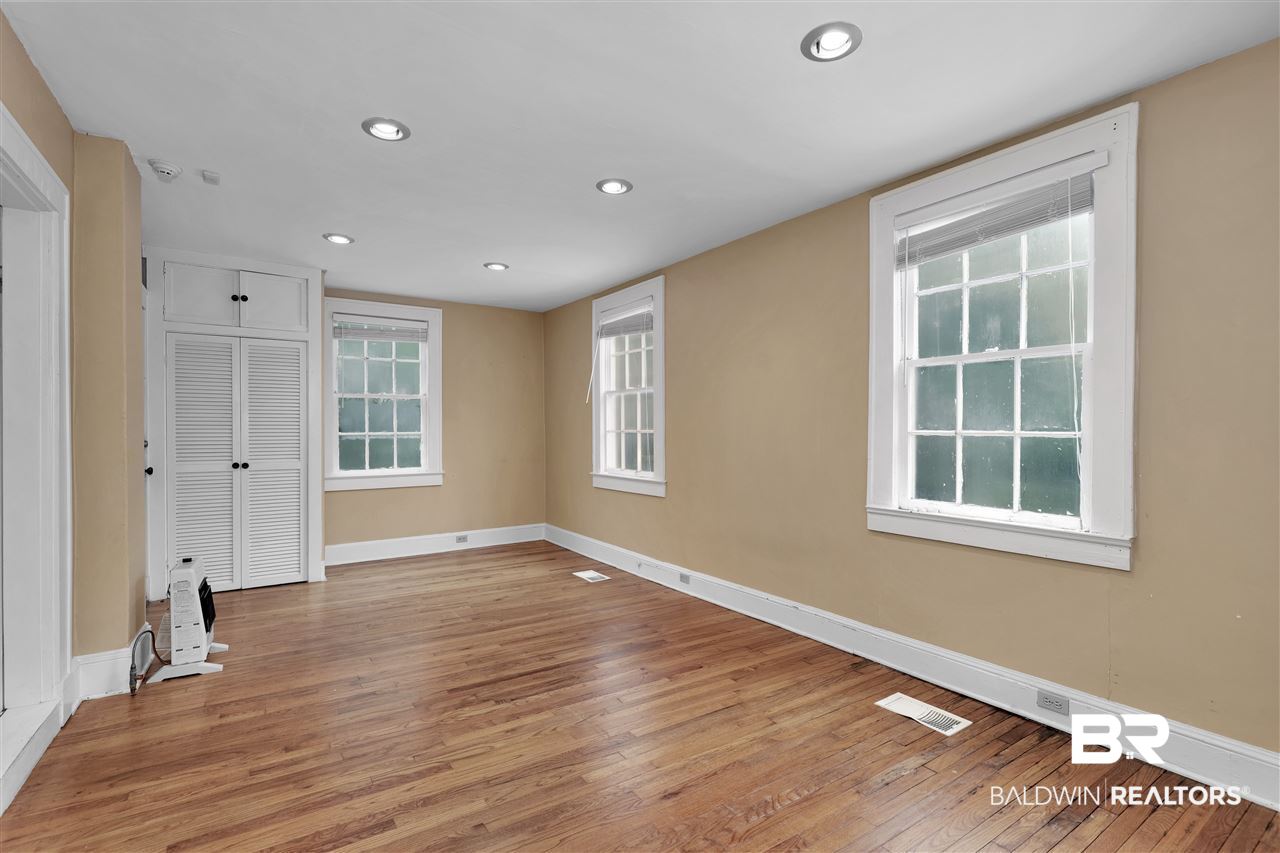 1108 Government Street Mobile, AL 36604 - Photo 17 of 49