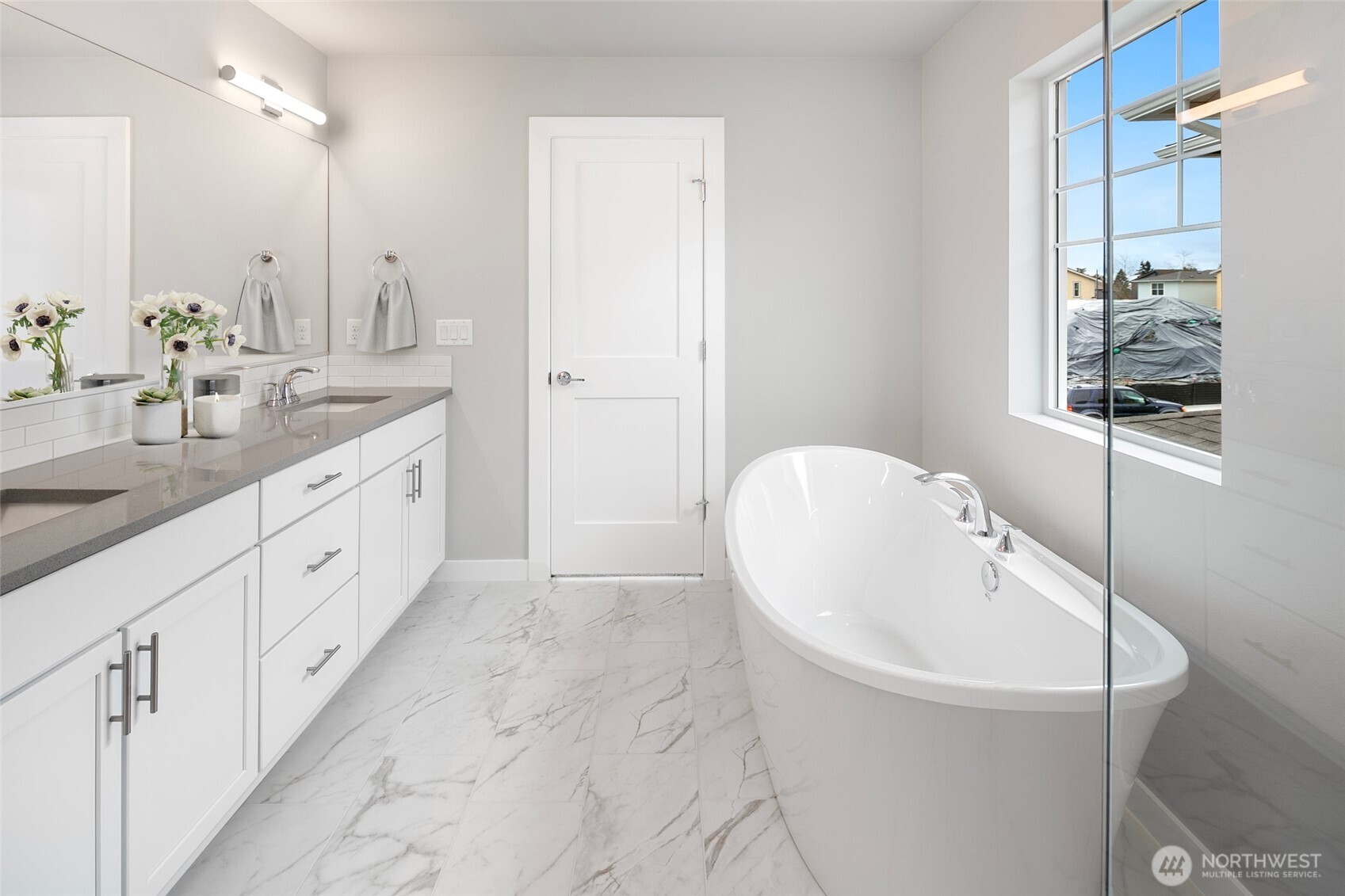 592 Southwest 97th Street, Unit 2 Seattle, WA 98106 - Photo 23 of 30