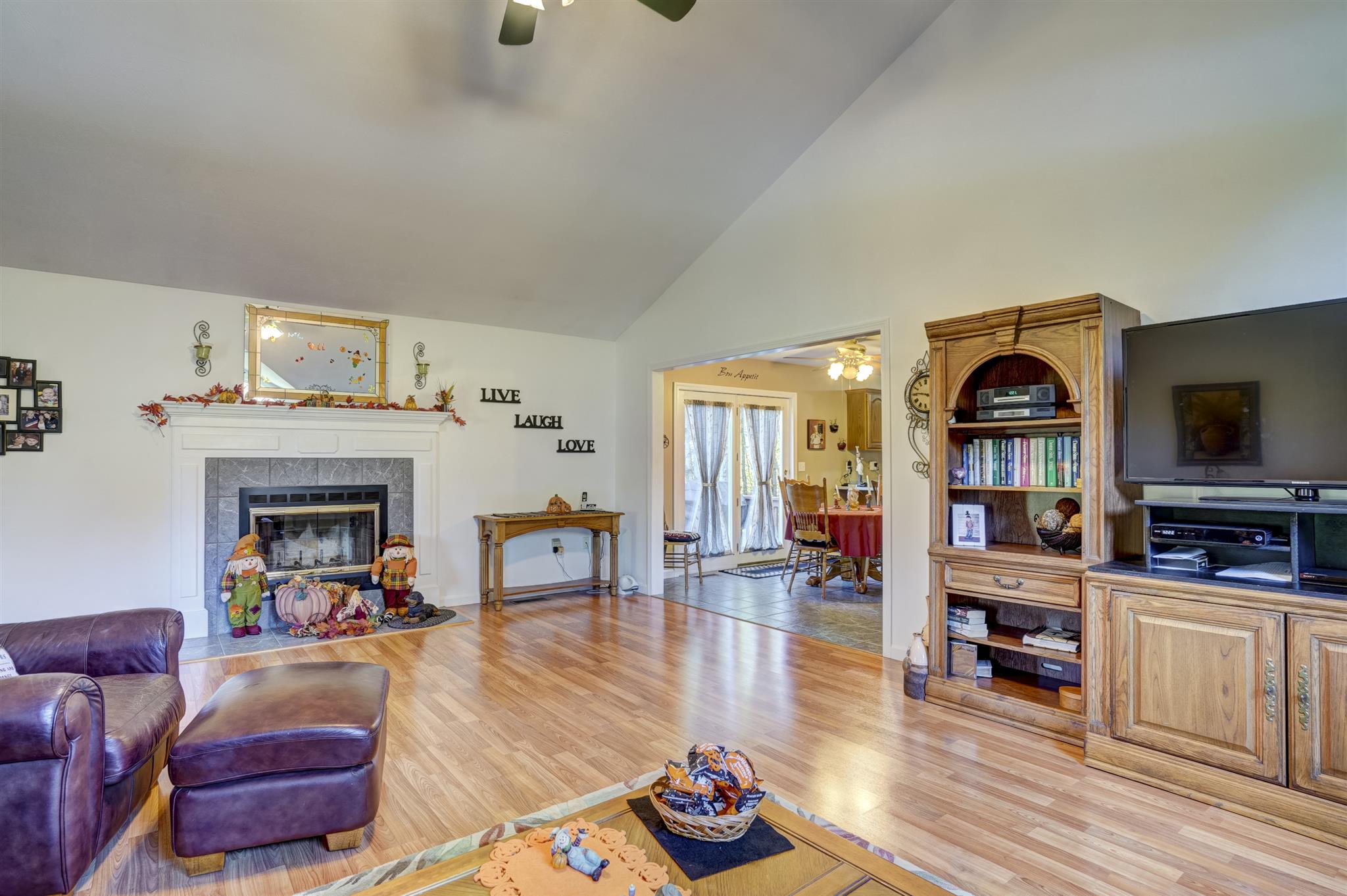 12 Stonehedge Road Windham, NH 03087 - Photo 13 of 38