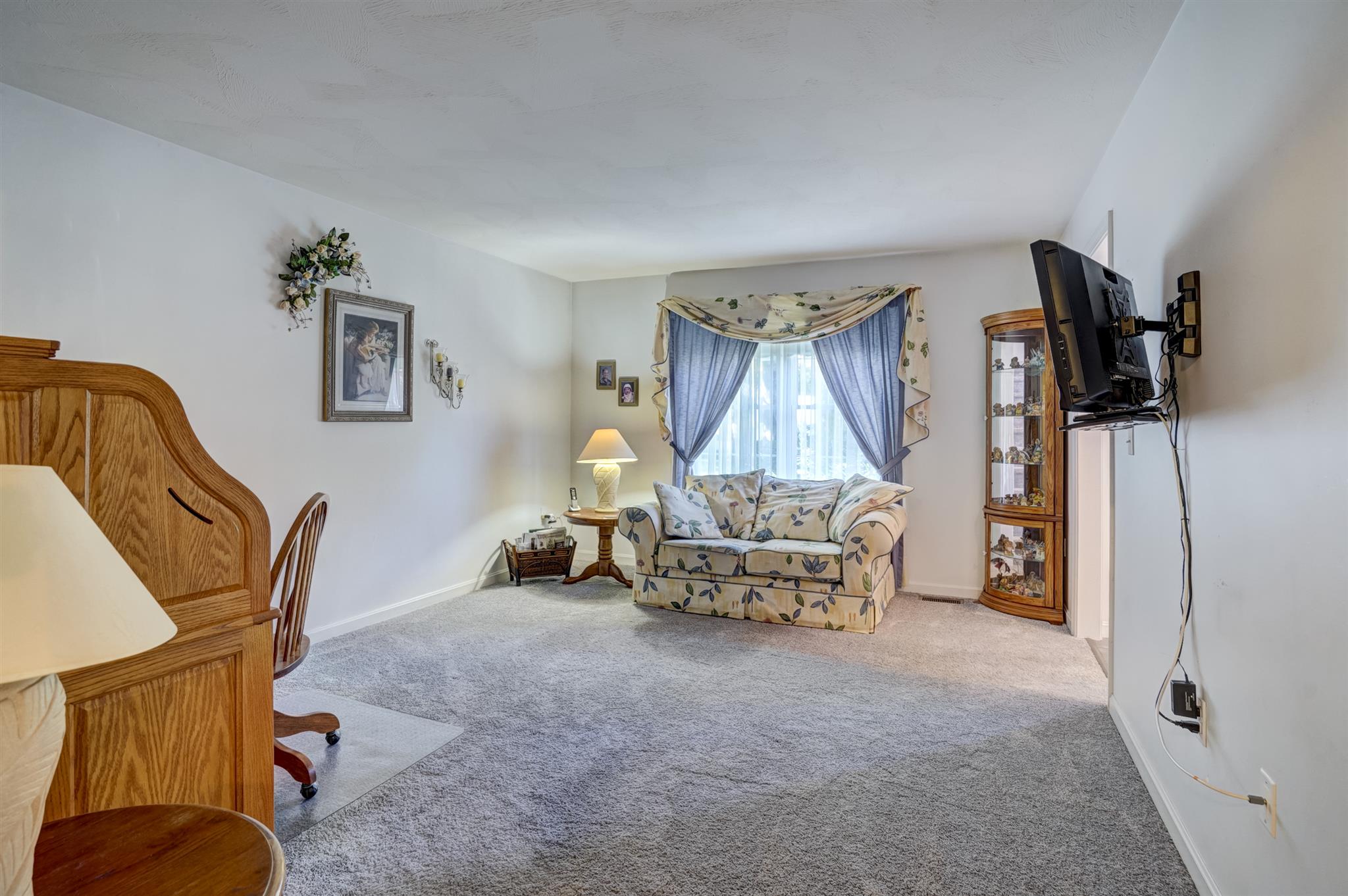 12 Stonehedge Road Windham, NH 03087 - Photo 21 of 38
