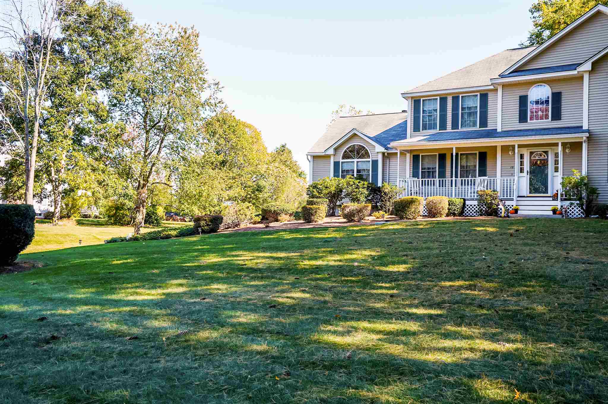 12 Stonehedge Road Windham, NH 03087 - Photo 3 of 38