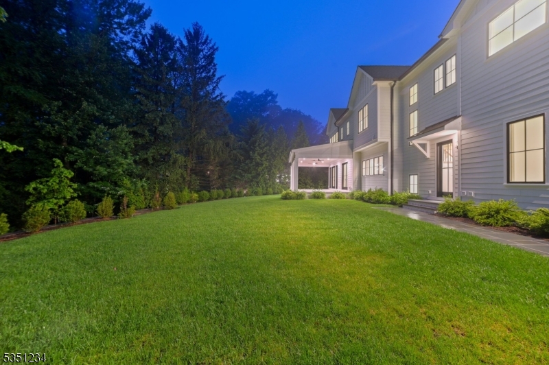 11 Addison Drive Short Hills, NJ 07078 - Photo 9 of 50