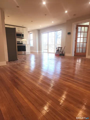 $1,900 | 83 Vernon Street, Unit 1, Waterbury, CT 06708