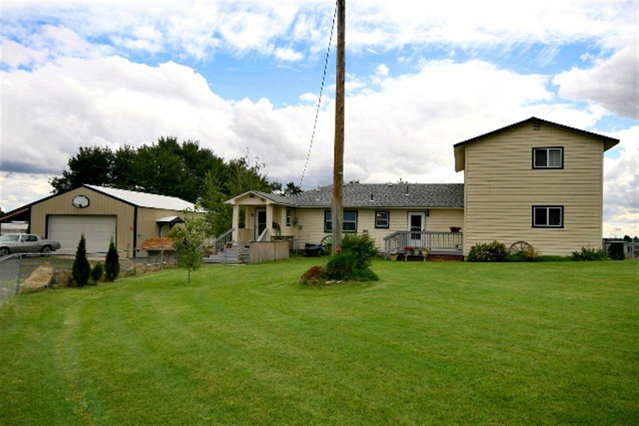 4020 North Ritchey Road Medical Lake, WA 99022 - Photo 1 of 18