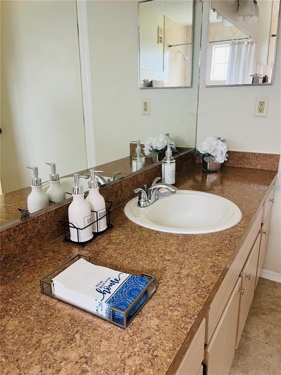 3705 Southwest 27th Street, Unit 1011 Gainesville, FL 32608 - Photo 11 of 27 Gallery Image 11