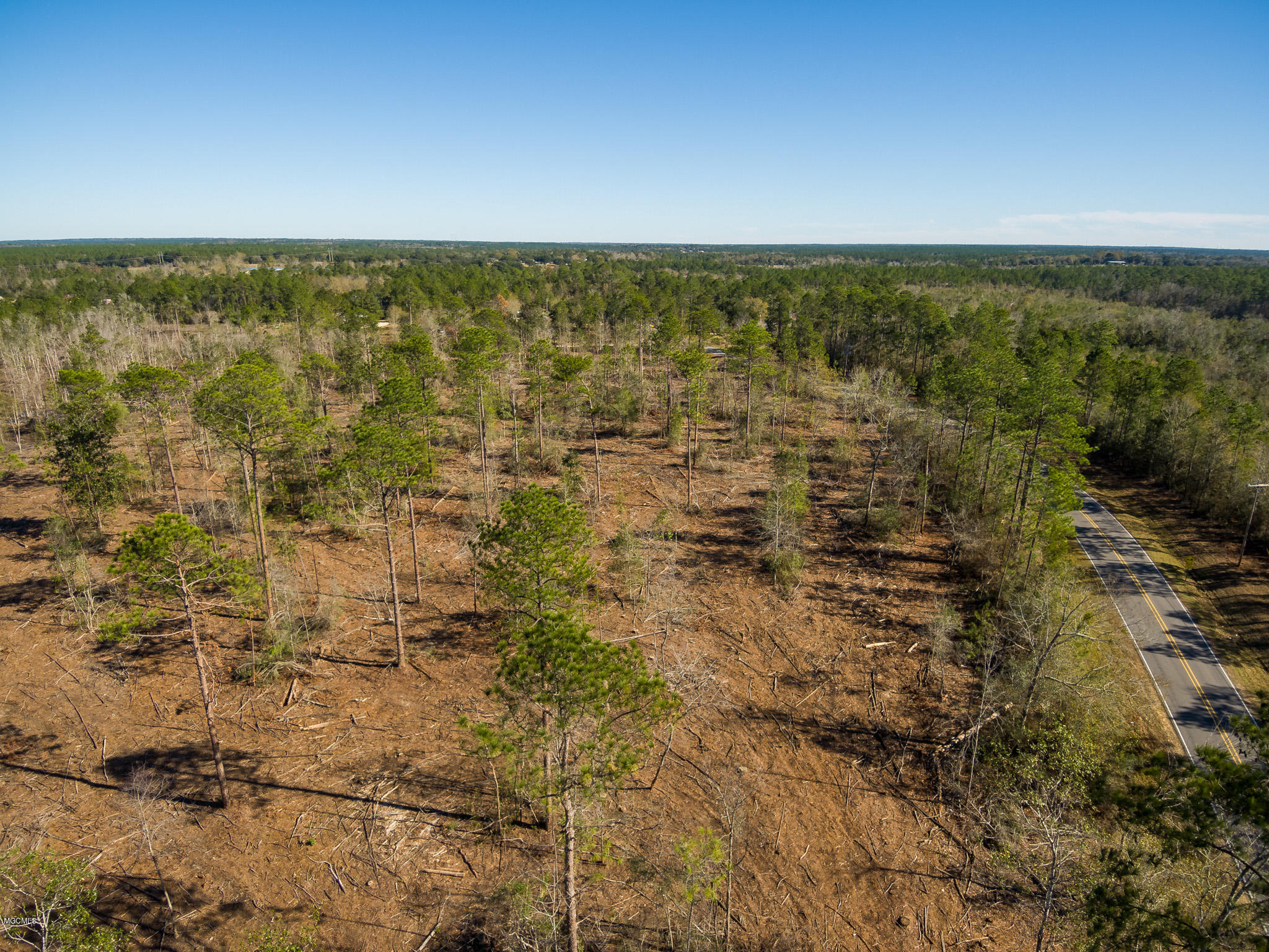 3 Firetower Road Kiln, MS 39556 - Photo 3 of 40 43