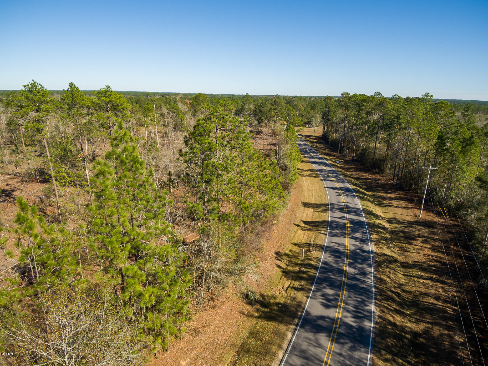 3 Firetower Road Kiln, MS 39556 - Photo 5 of 40 46