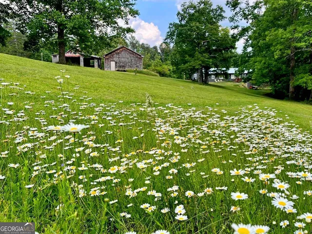 $680,000 | 1994 Camp Creek Road, Lakemont, GA 30552