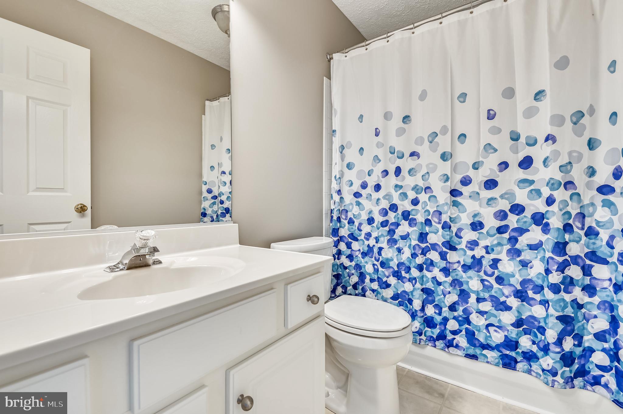 12 Monocacy Circle Taneytown, MD 21787 - Photo 34 of 52 Hall bath with tub shower