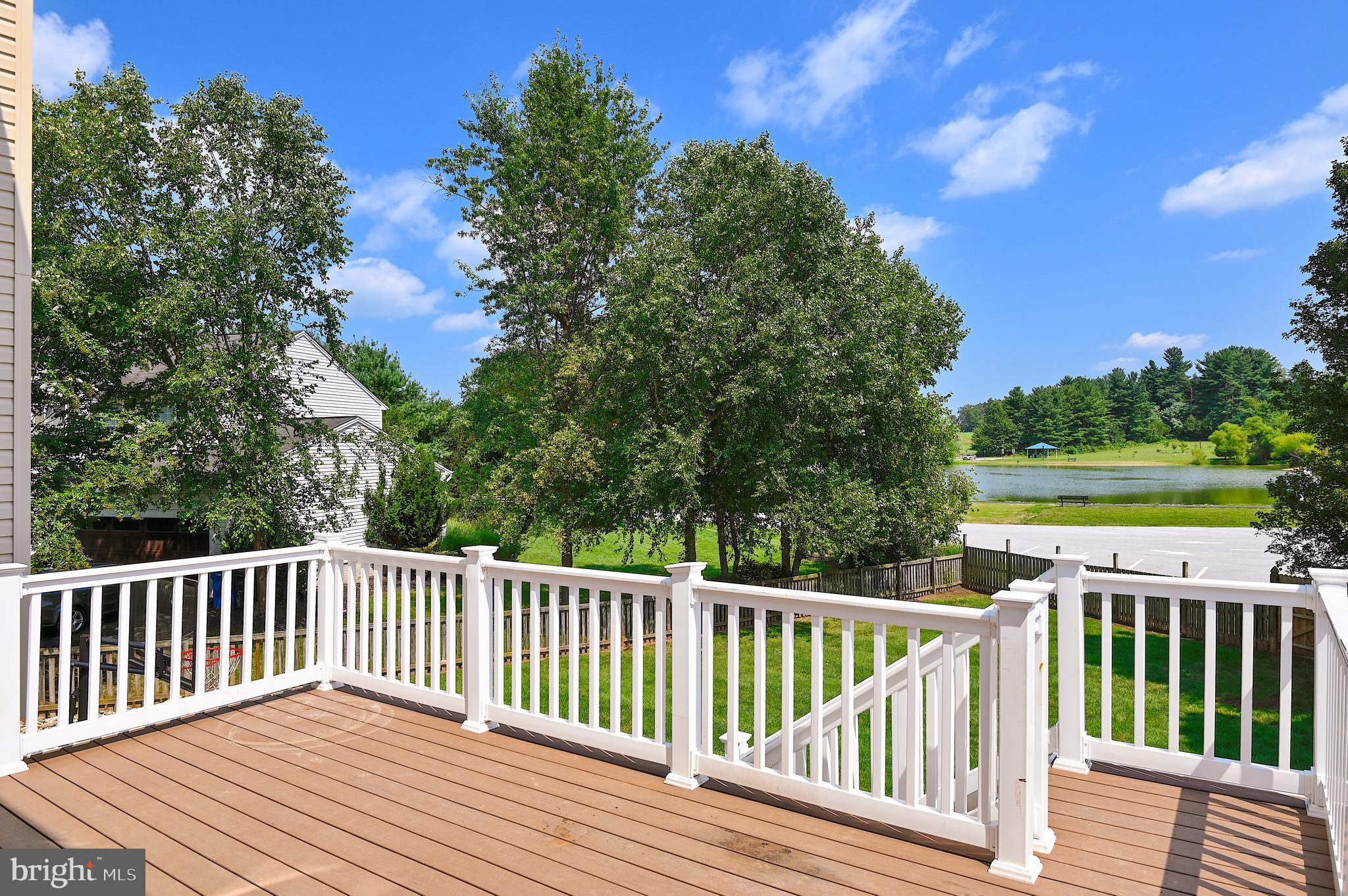 12 Monocacy Circle Taneytown, MD 21787 - Photo 38 of 52 Deck from kitchen, composite & vinyl