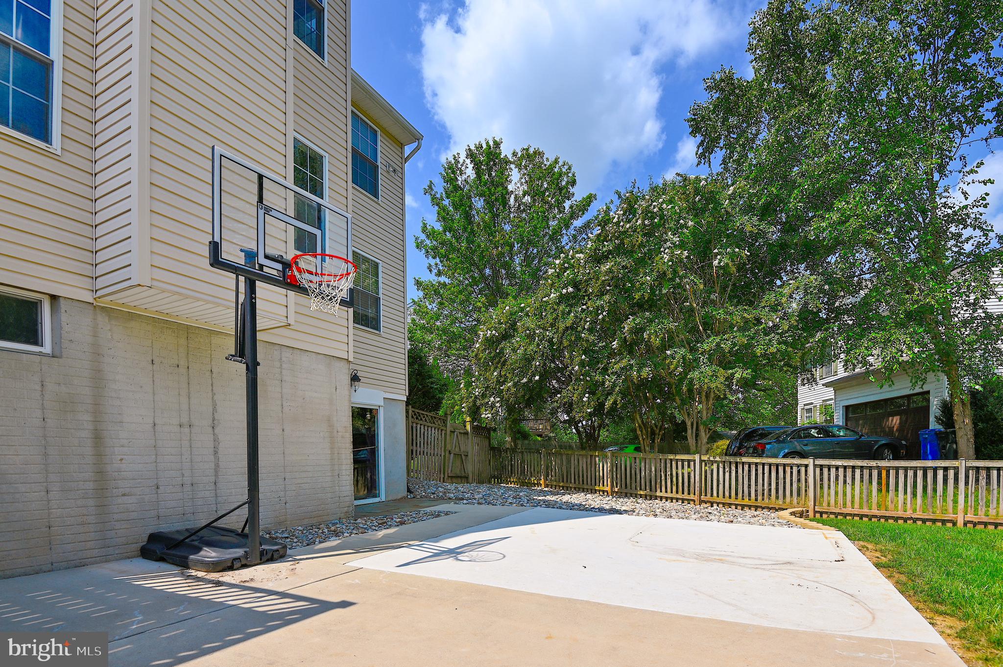 12 Monocacy Circle Taneytown, MD 21787 - Photo 39 of 52 Huge concrete patio - enough space for basketball!