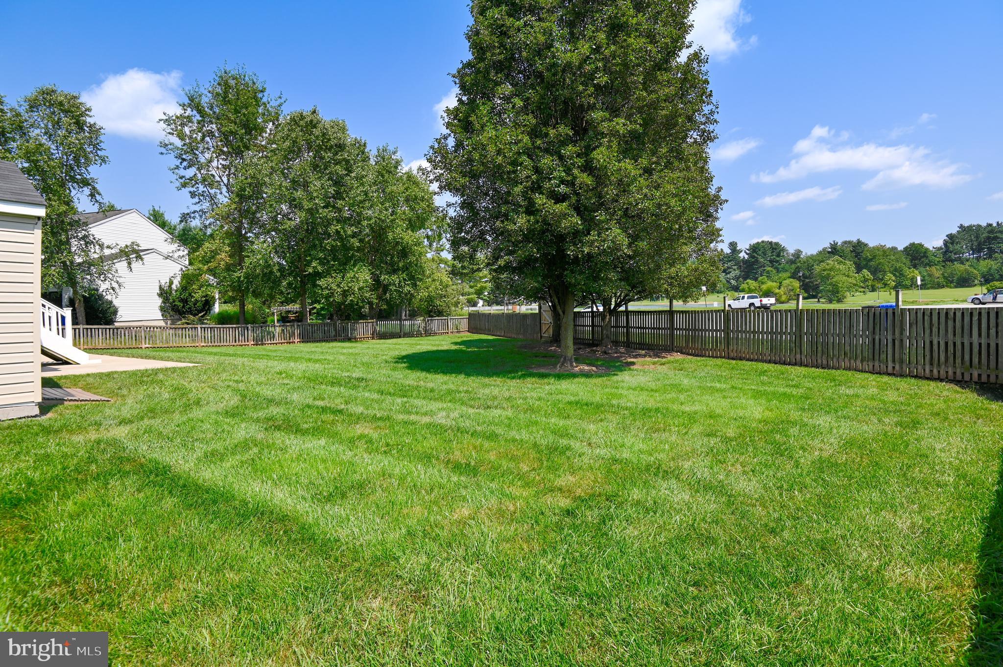 12 Monocacy Circle Taneytown, MD 21787 - Photo 42 of 52 Privacy fencing