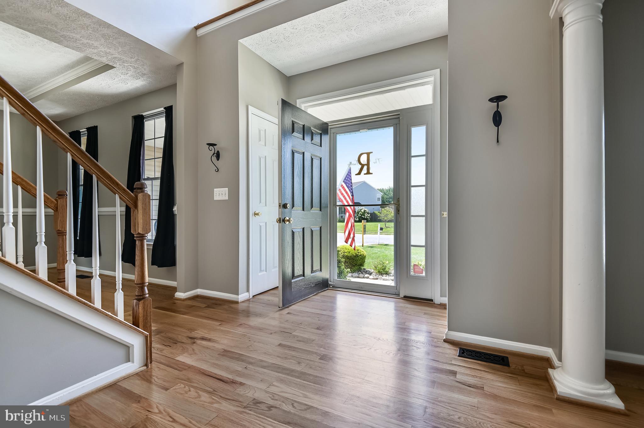 12 Monocacy Circle Taneytown, MD 21787 - Photo 7 of 52 Grand entrance