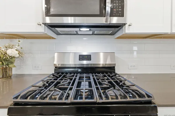 $379,900 | 6067 Draw, Bulverde, TX 78163