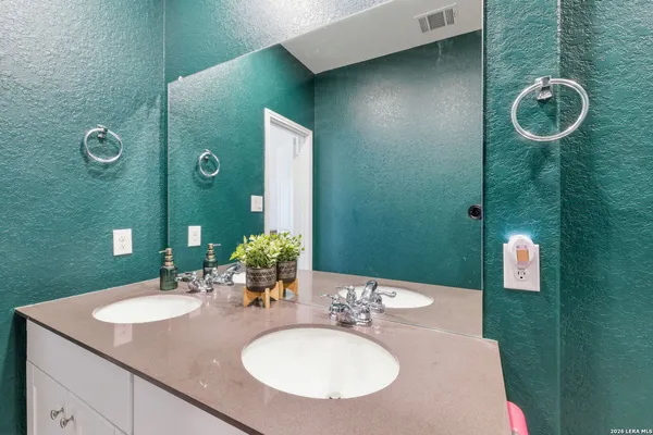 $379,900 | 6067 Draw, Bulverde, TX 78163