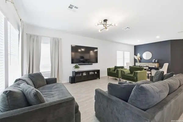 $379,900 | 6067 Draw, Bulverde, TX 78163