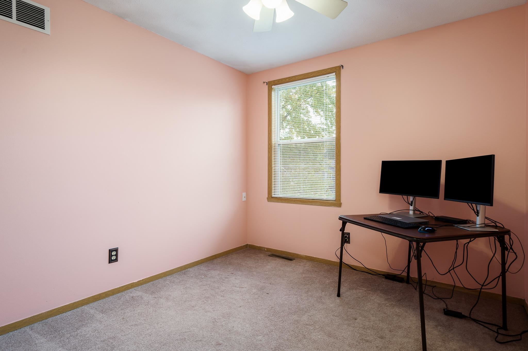 3972 Old Gate Road Rockford, IL 61109 - Photo 17 of 29 Gallery Image 17