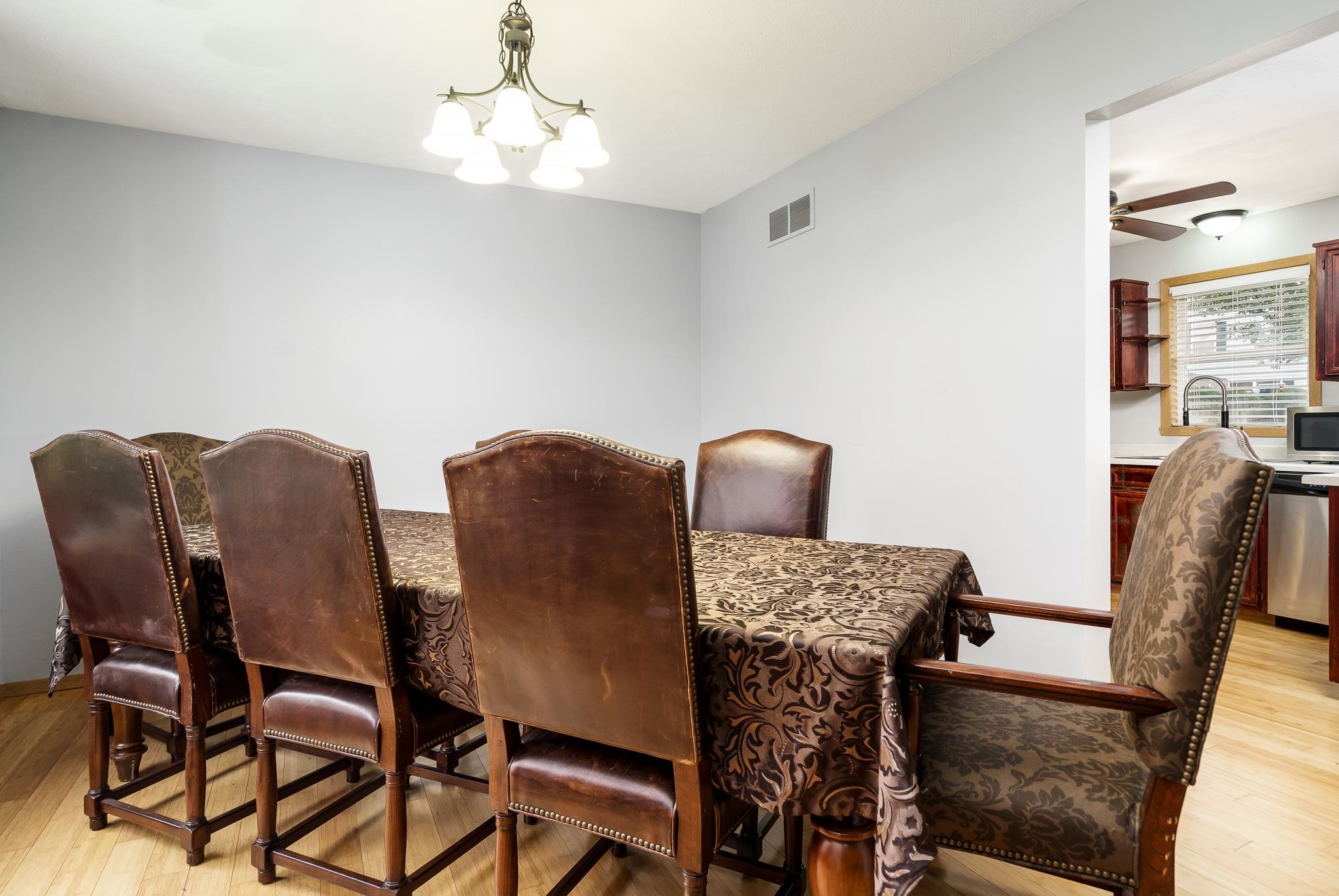 3972 Old Gate Road Rockford, IL 61109 - Photo 3 of 29 Gallery Image 3