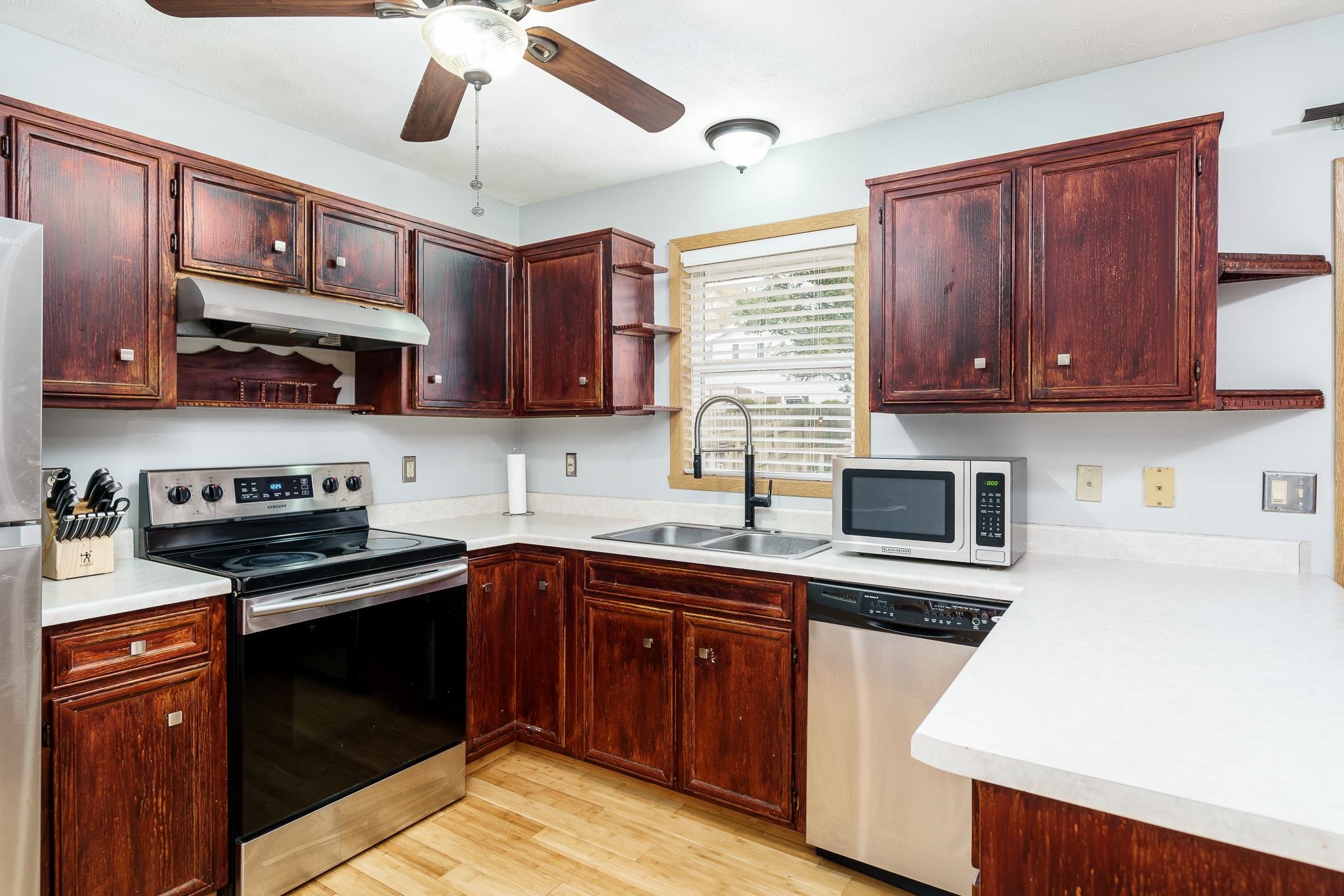 3972 Old Gate Road Rockford, IL 61109 - Photo 7 of 29 Gallery Image 7