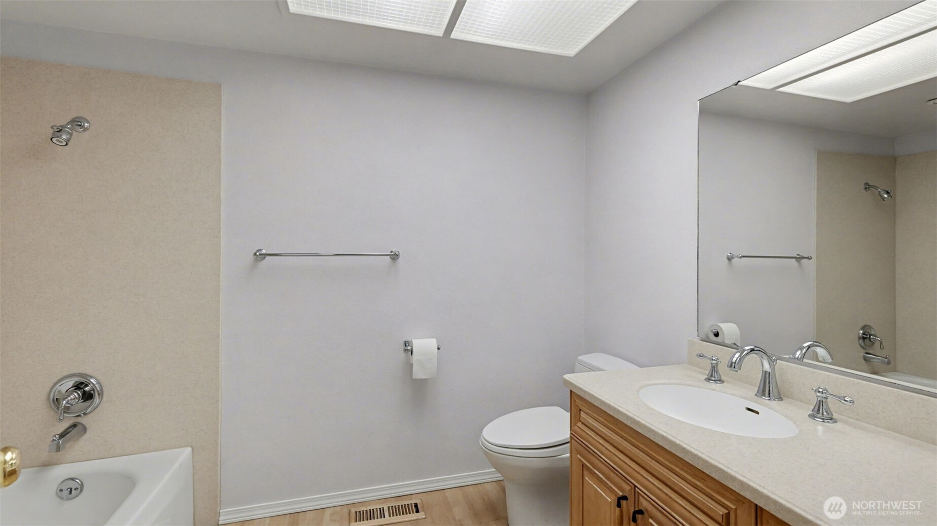 16012 Southeast 172nd Place Renton, WA 98058 - Photo 20 of 31 a bathroom with a sink toilet and bathtub