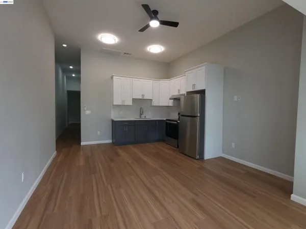$2,200 | 720 Foothill Boulevard, Oakland, CA 94606