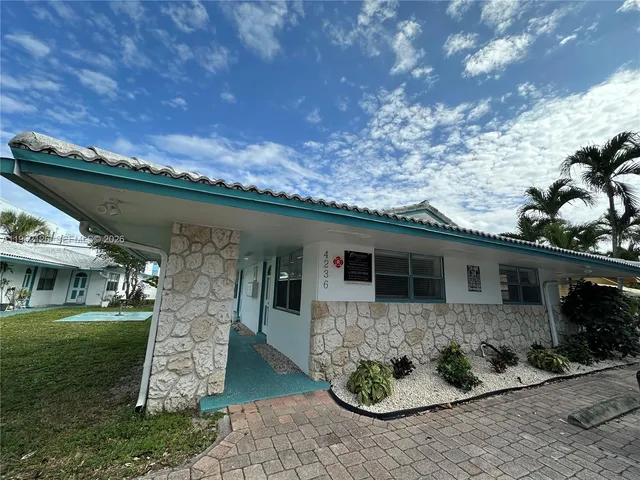 $1,825 | 4236 Sea Grape Drive, Unit 1, Lauderdale-by-the-Sea, FL 33308