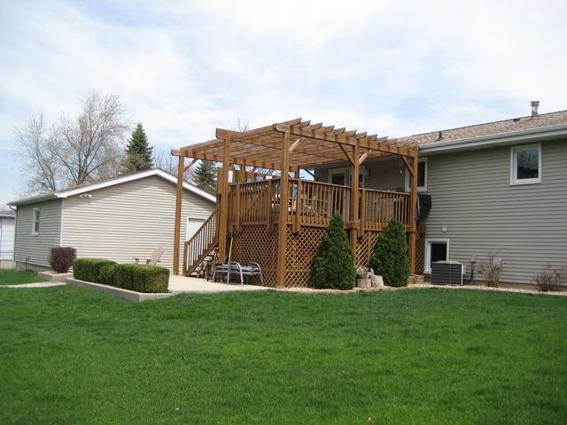137 South Anderson Road New Lenox, IL 60451 - Photo 4 of 24 a view of house with backyard