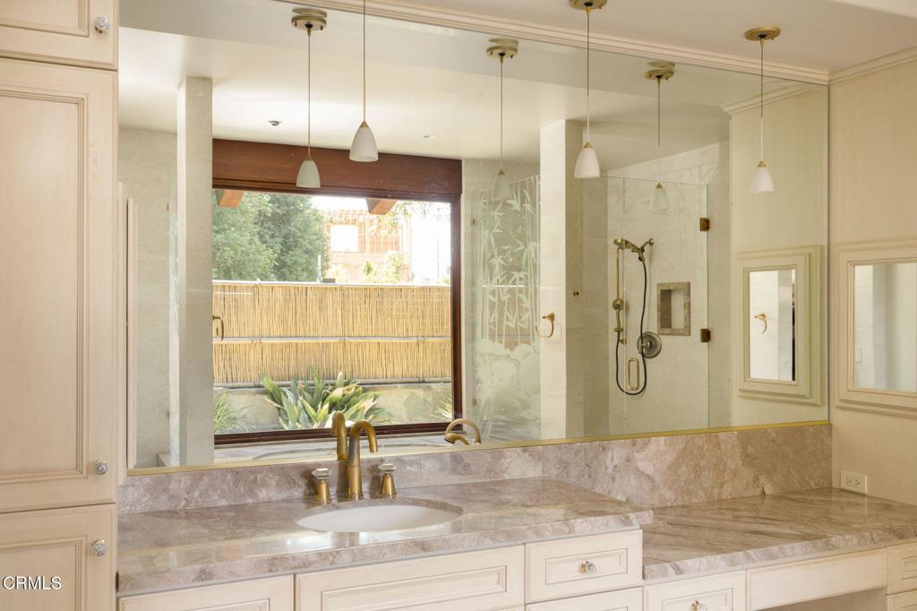 921 Chapea Road Pasadena, CA 91107 - Photo 20 of 22 a bathroom with a shower