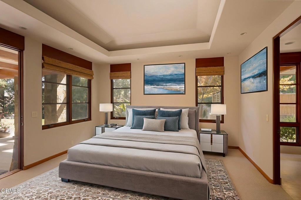 921 Chapea Road Pasadena, CA 91107 - Photo 21 of 22 a bedroom with a large bed and a window